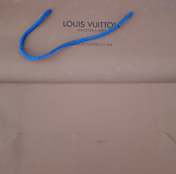Authentic Louis Vuitton Tivoli GM - Picture 10 of 10